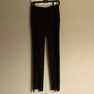 Theory black trousers Demitria 2
Size 4
Don’t fit me.
Smoke & pet free house.